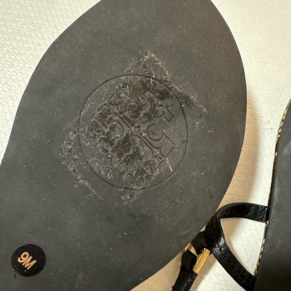 Tory Burch T-Bar Flat Sandals Snakeskin Print/Black Size 9 EUC - Picture 6 of 10